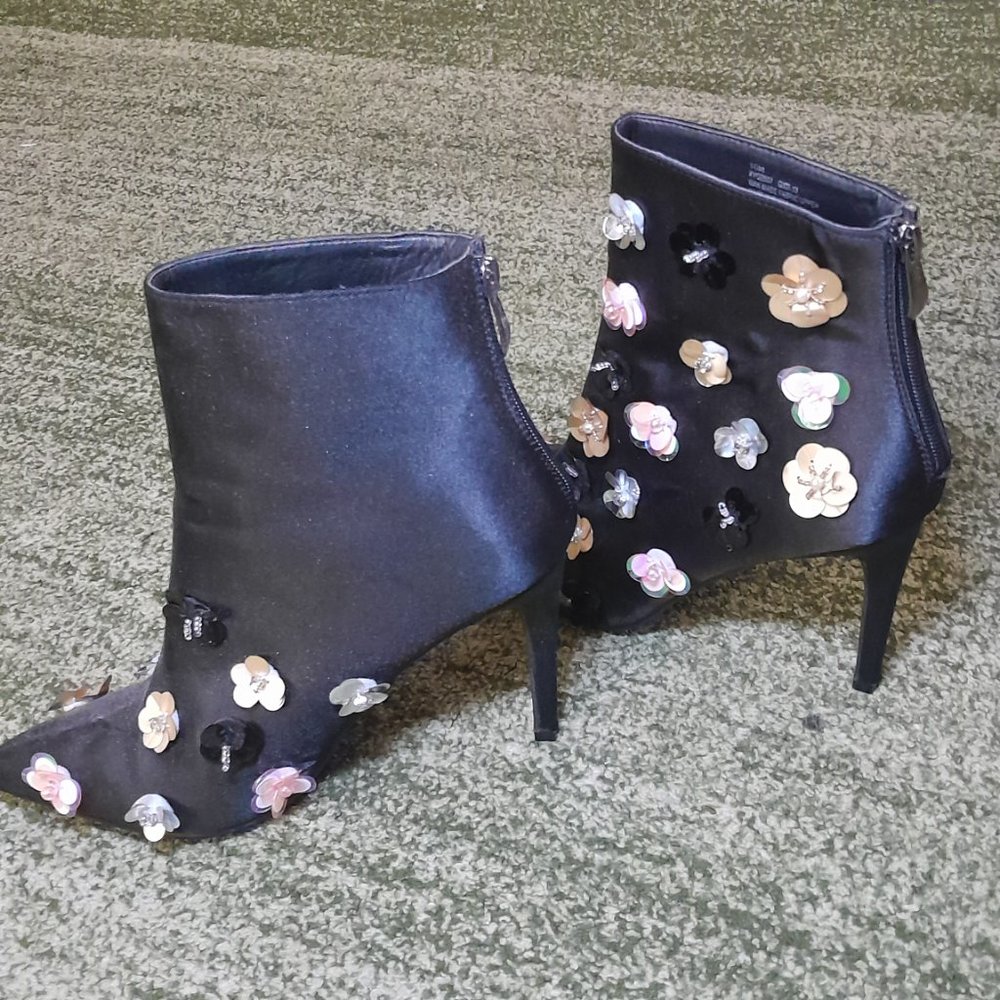 Black Boots with Flowers